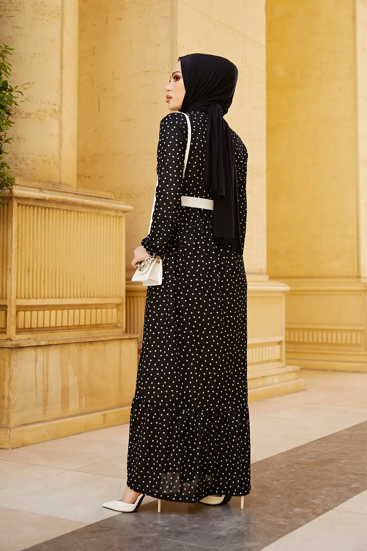 2021 New Season Summer Ramadan Kaftan Dubai Abaya Turkey Muslim Fashion Black Robe Women Islamic Hijab Dress Long Eid Mubarak Abayas
2021 New Season Summer Ramadan Kaftan Dubai Abaya Turkey Muslim Fashion Black Robe Women Islamic Hijab Dress Long Eid Mubarak Abayas