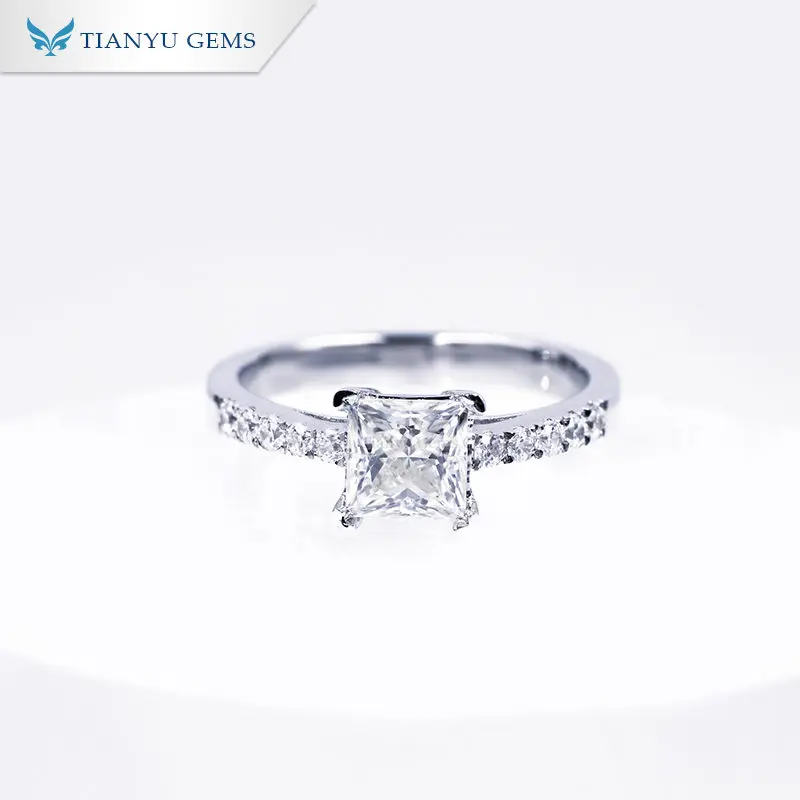 Tianyu Gems Rings for Women Sterling Silver 925 Princess Cut Moissanite Diamond Ring Bridal Wedding Engagement Fine Jewelry
Tianyu Gems Rings for Women Sterling Silver 925 Princess Cut Moissanite Diamond Ring Bridal Wedding Engagement Fine Jewelry