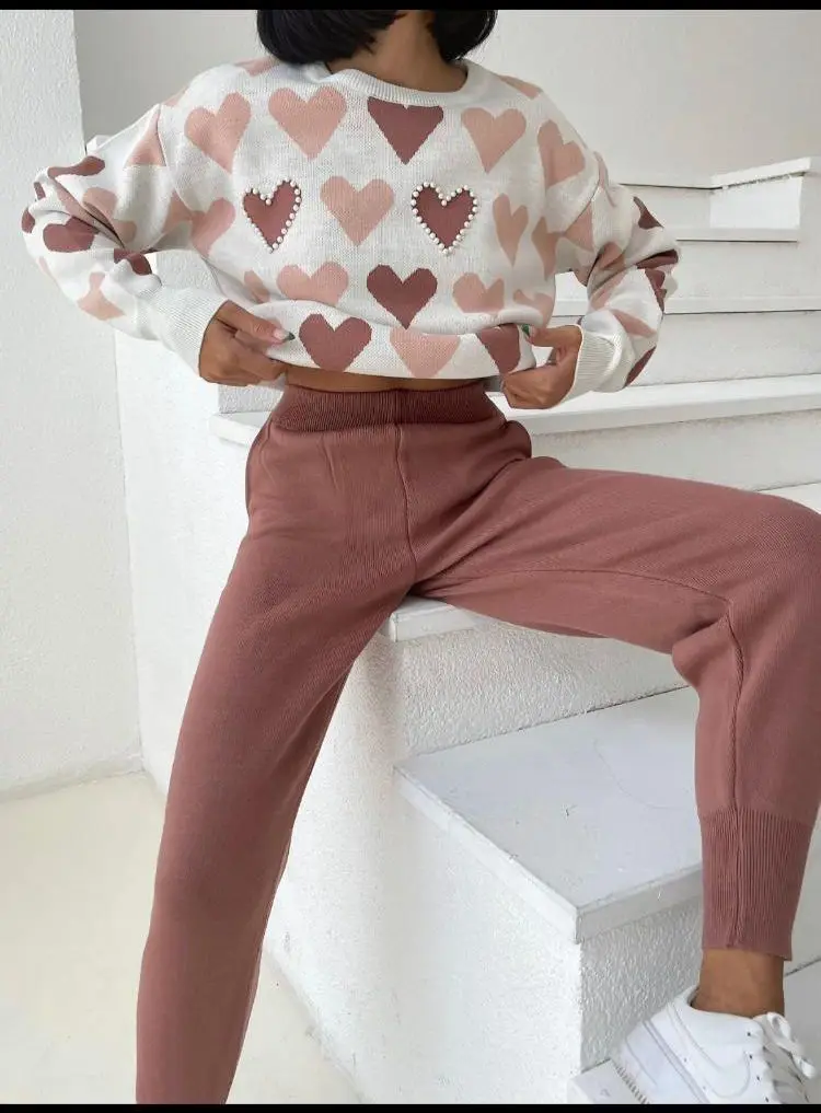 WOMEN KNITWEAR PCS SET TRİKP TEAM WINTER BOTTOM TOP CLOTHING KALPLİ AND PEARL DETAILED
WOMEN KNITWEAR PCS SET TRİKP TEAM WINTER BOTTOM TOP CLOTHING KALPLİ AND PEARL DETAILED