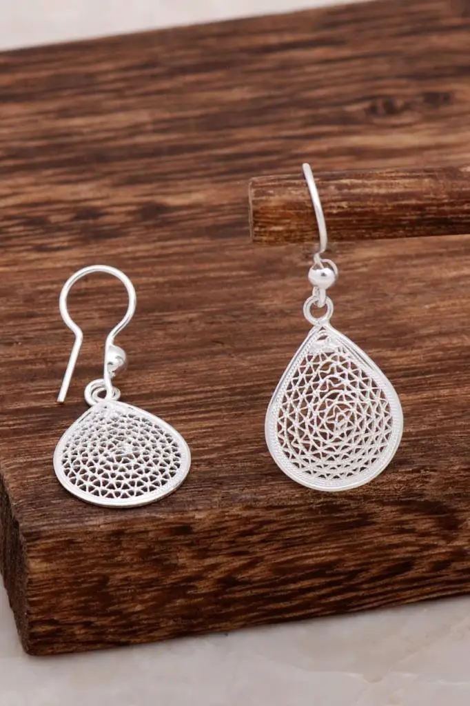 Серьги-подвески из филиграни, серебро 4638 пробы, высокое качество, ручная работа, оригинальные филигранные серебряные украшения, подарок для женщин
Серьги-подвески из филиграни, серебро 4638 пробы, высокое качество, ручная работа, оригинальные филигранные серебряные украшения, подарок для женщин