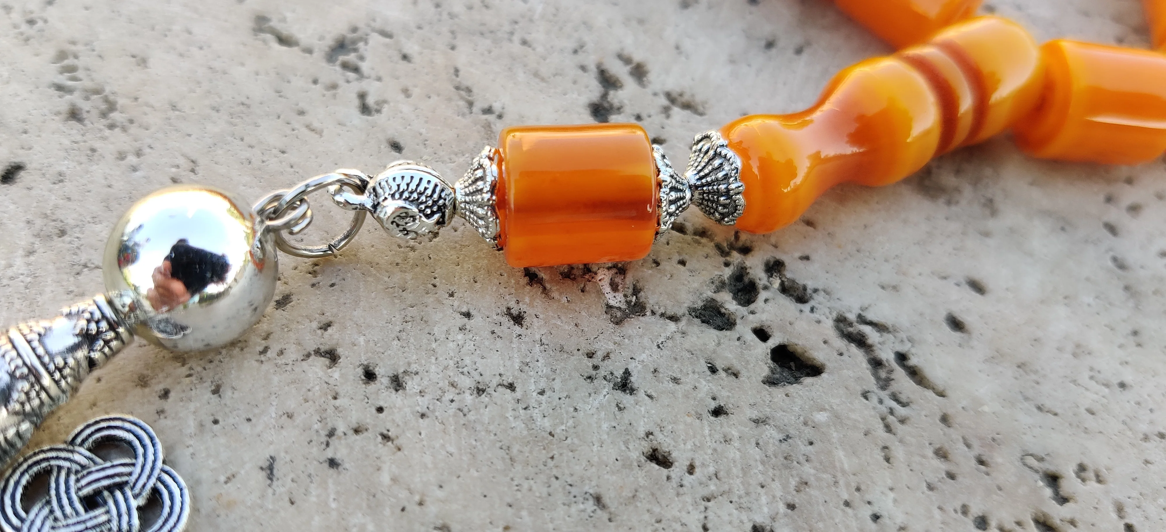 Ottoman Faturan German Amber Sandalous Misbaha Prayer Beads Islamic Gift Tasbih Tasbeeh Tasbeh Rosary Tasbih # 35A
Ottoman Faturan German Amber Sandalous Misbaha Prayer Beads Islamic Gift Tasbih Tasbeeh Tasbeh Rosary Tasbih # 35A