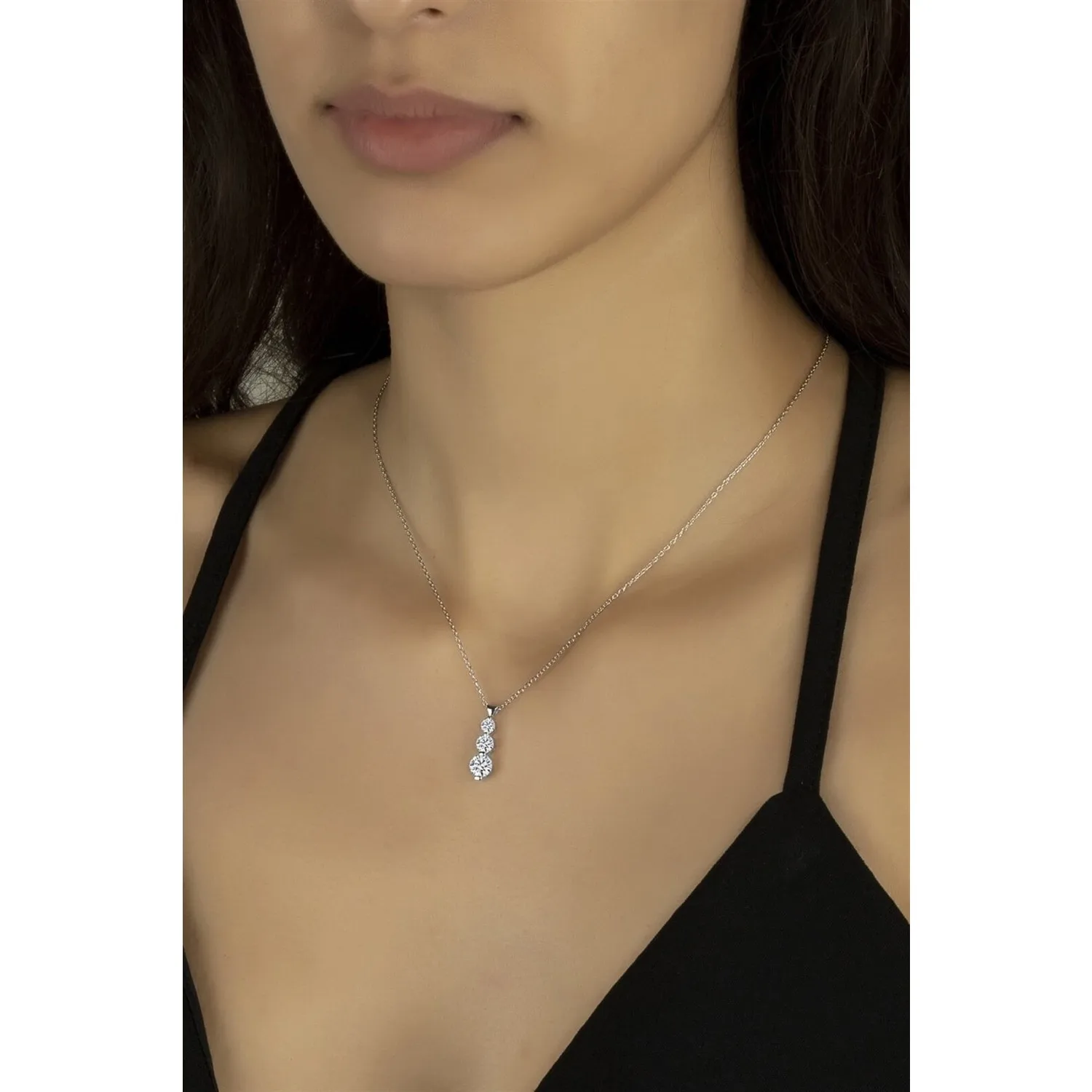 Sterling Silver Swarovski Diamond Model Necklace DBSK2340 Stylish Design Does Not Tarnish HBV0000115JVK
Sterling Silver Swarovski Diamond Model Necklace DBSK2340 Stylish Design Does Not Tarnish HBV0000115JVK