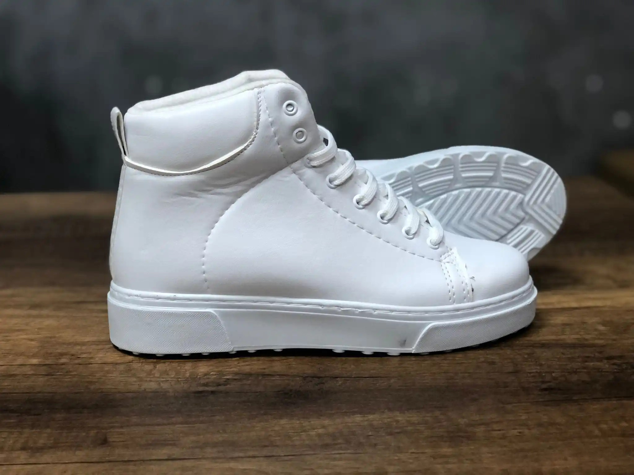 Женские Прогулочные кроссовки для бега тренд 2022 на высоком каблуке осень-зима Нескользящая дышащая повседневная обувь легкая Повседневная...
Женские Прогулочные кроссовки для бега тренд 2022 на высоком каблуке осень-зима Нескользящая дышащая повседневная обувь легкая Повседневная...