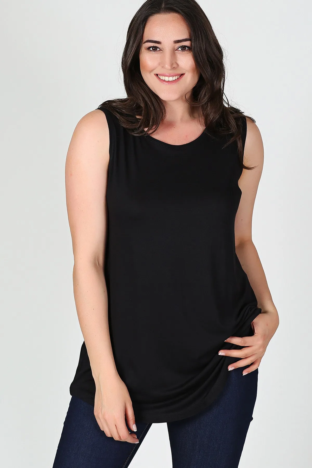 New Season Fashion Plus Size Basic Sleveeless Blouse Natural Viscose Soft Elastic Fabric
New Season Fashion Plus Size Basic Sleveeless Blouse Natural Viscose Soft Elastic Fabric