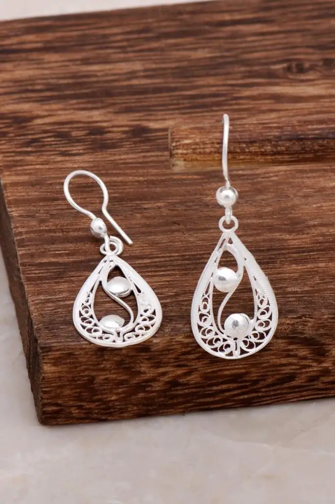 Серьги-подвески из филиграни, серебро 4630 пробы, высокое качество, ручная работа, оригинальные филигранные серебряные украшения, подарок для женщин
Серьги-подвески из филиграни, серебро 4630 пробы, высокое качество, ручная работа, оригинальные филигранные серебряные украшения, подарок для женщин