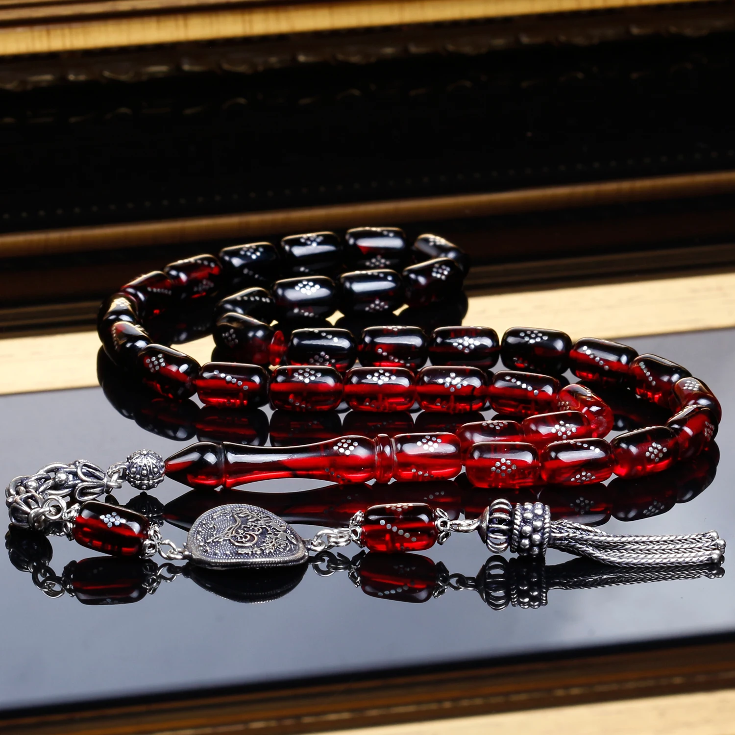 Silver Inlaid Night Red Fire Amber Tasbih Fashion Turkish Premium Quality Handmade Jawelery
Silver Inlaid Night Red Fire Amber Tasbih Fashion Turkish Premium Quality Handmade Jawelery