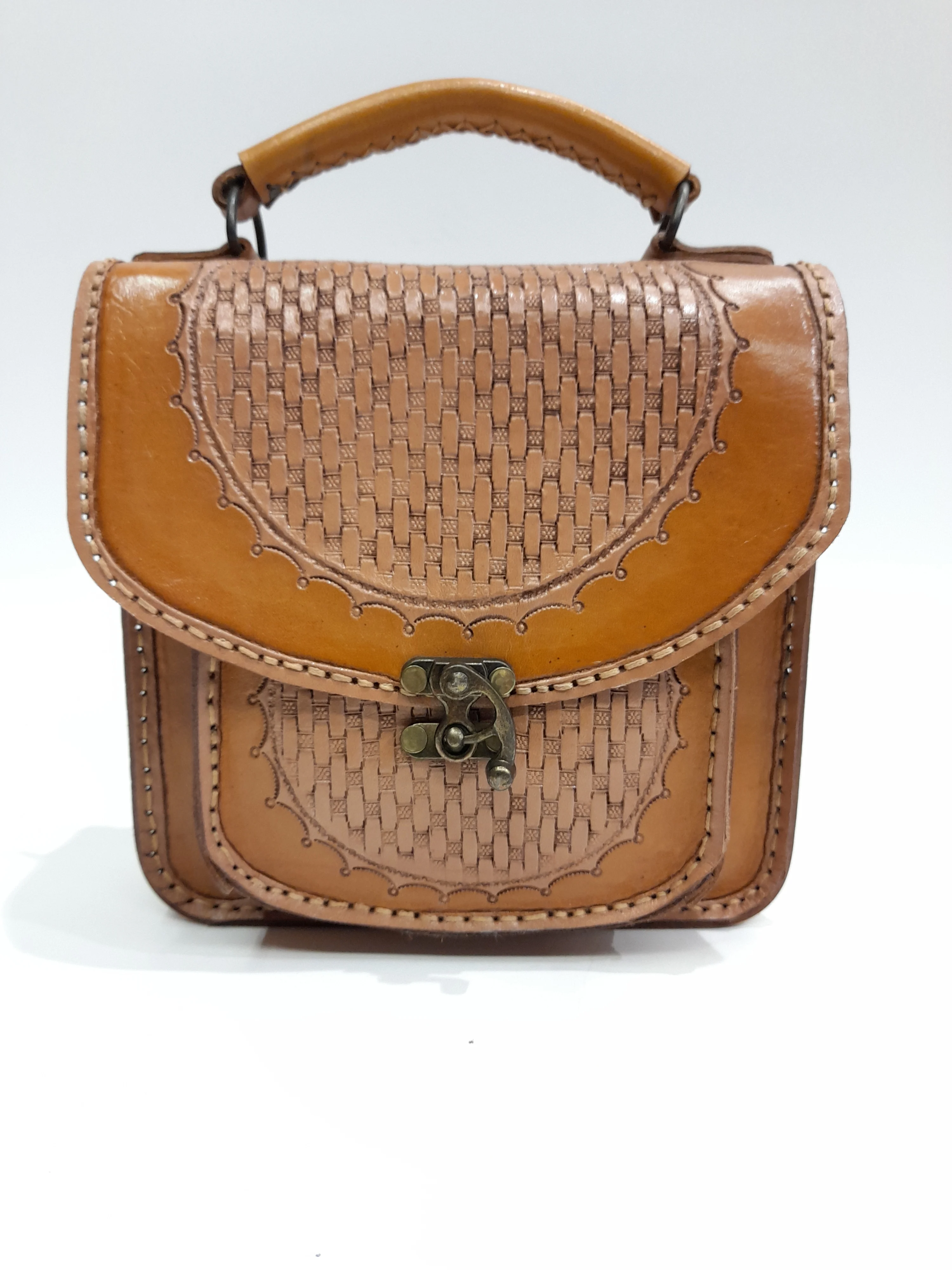 Leather HandBag - Vacetta Special Collection - With Pocket - Unpainted - Oily Leather - Documents - Trips - Travels - Casual Us.
Leather HandBag - Vacetta Special Collection - With Pocket - Unpainted - Oily Leather - Documents - Trips - Travels - Casual Us.