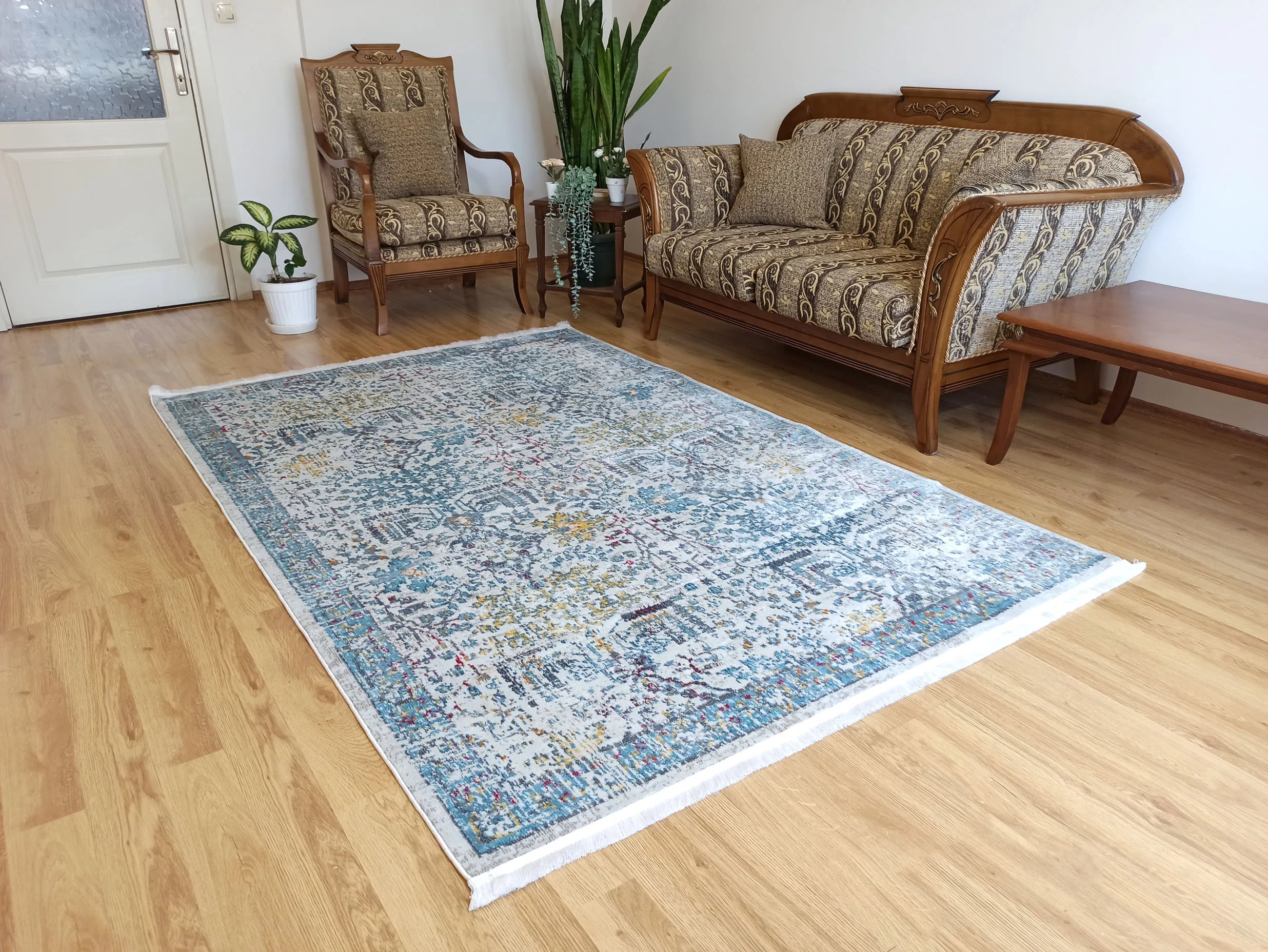 Turkish Blue White Rug, Geometric Vintage Rug, Mid-century Art Teppich Rugs, Shabby Chic, Luxury look, Anatolian Rug, Bedroom,
Turkish Blue White Rug, Geometric Vintage Rug, Mid-century Art Teppich Rugs, Shabby Chic, Luxury look, Anatolian Rug, Bedroom,