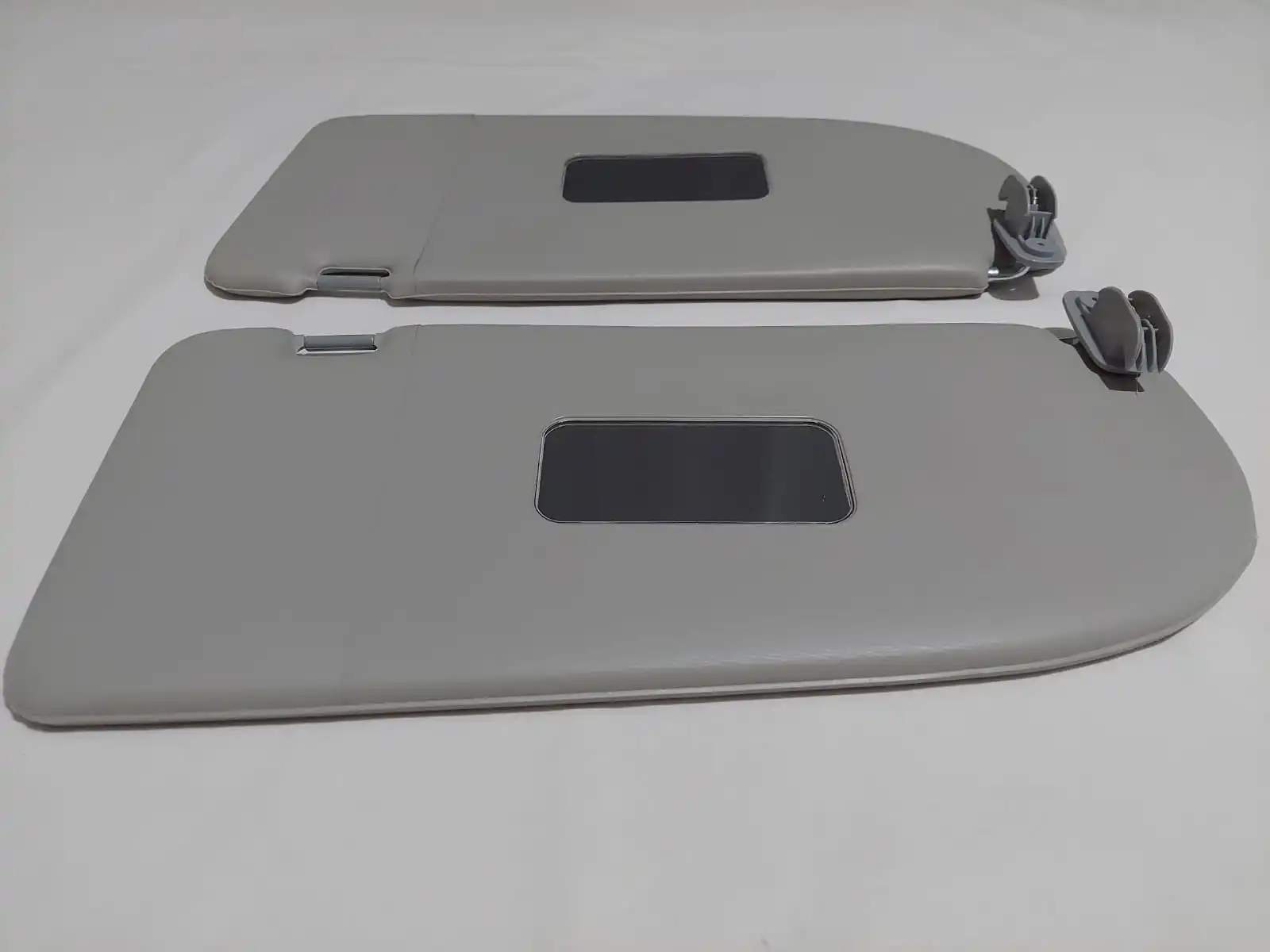 For Volkswagen Caddy 2004-2018 Interior Sun Visor Left Right 2 PCs Suit Car Sun Siperlik Protection Car Accessories Replacement Parts
For Volkswagen Caddy 2004-2018 Interior Sun Visor Left Right 2 PCs Suit Car Sun Siperlik Protection Car Accessories Replacement Parts