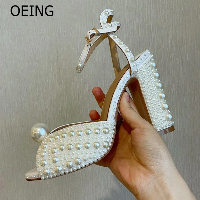 Fashion Women Brand Designer High Heel Sandals Luxury Pearl Decor Wedding Party Sandals Summer Buck Waterproof Platform Shoes
Fashion Women Brand Designer High Heel Sandals Luxury Pearl Decor Wedding Party Sandals Summer Buck Waterproof Platform Shoes