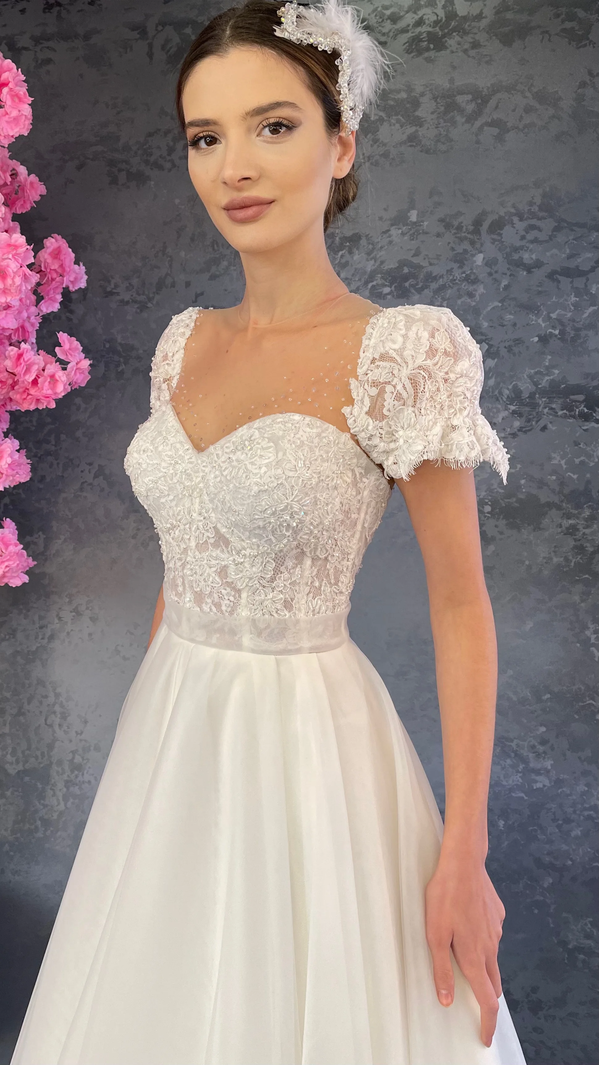 Women's French Lace Short Sleeve Helen Wedding Dress Custom Sew Evening Dress Quality Embroidered Fabric Bridesmaid Dresses
Women's French Lace Short Sleeve Helen Wedding Dress Custom Sew Evening Dress Quality Embroidered Fabric Bridesmaid Dresses