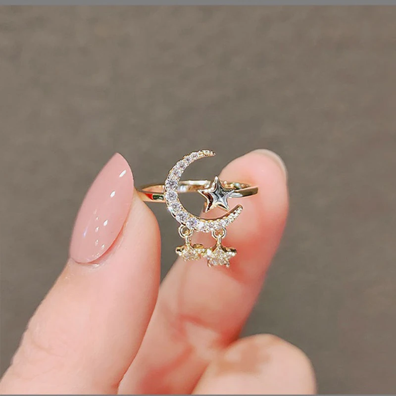Lovely Golden Moon and Star Zirconia Rings for Women Elegant Star Charm Ring Bridal Wedding Jewelry Size 5-10
Lovely Golden Moon and Star Zirconia Rings for Women Elegant Star Charm Ring Bridal Wedding Jewelry Size 5-10