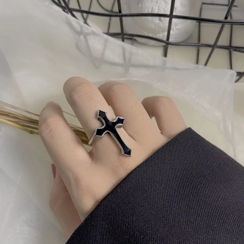 1Pc Vintage Black Big Cross Open Rings For Teens Party Jewelry Men Trendy Gothic Metal Color Finger Ring Anillo Rings 2022 Trend
1Pc Vintage Black Big Cross Open Rings For Teens Party Jewelry Men Trendy Gothic Metal Color Finger Ring Anillo Rings 2022 Trend