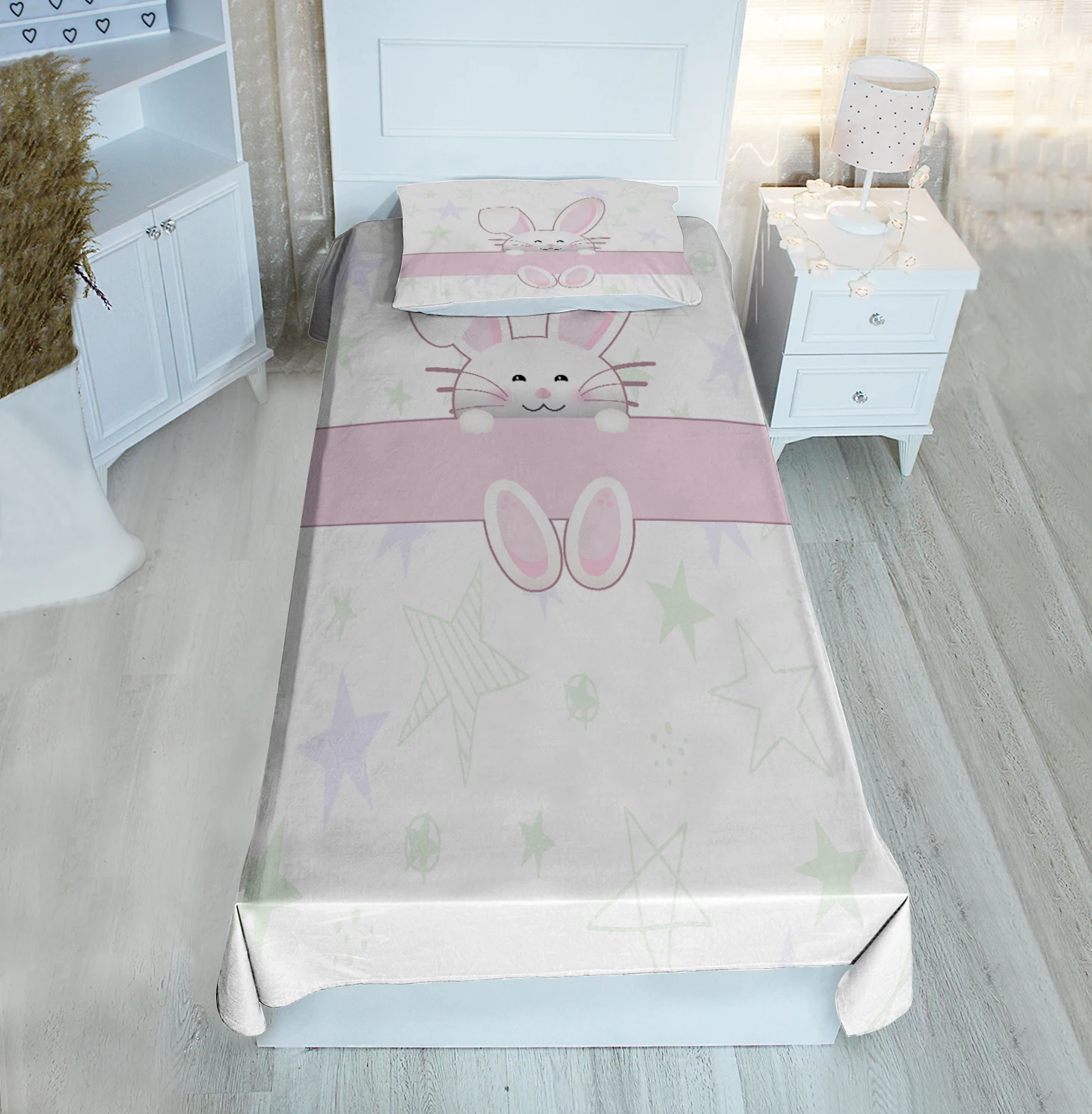 White single bed cover White Pink Rabbit star patterned velvet fabric Free Shipping quality product kids room decoration
White single bed cover White Pink Rabbit star patterned velvet fabric Free Shipping quality product kids room decoration