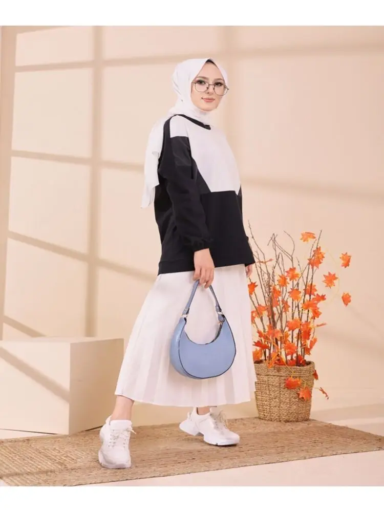 Crew Neck Sweatshirt Oversize Sportswear Tracksuit Tops Islamic Clothing Women Modest Hijab Muslim Fashion 2021 Autumn Winter
Crew Neck Sweatshirt Oversize Sportswear Tracksuit Tops Islamic Clothing Women Modest Hijab Muslim Fashion 2021 Autumn Winter
