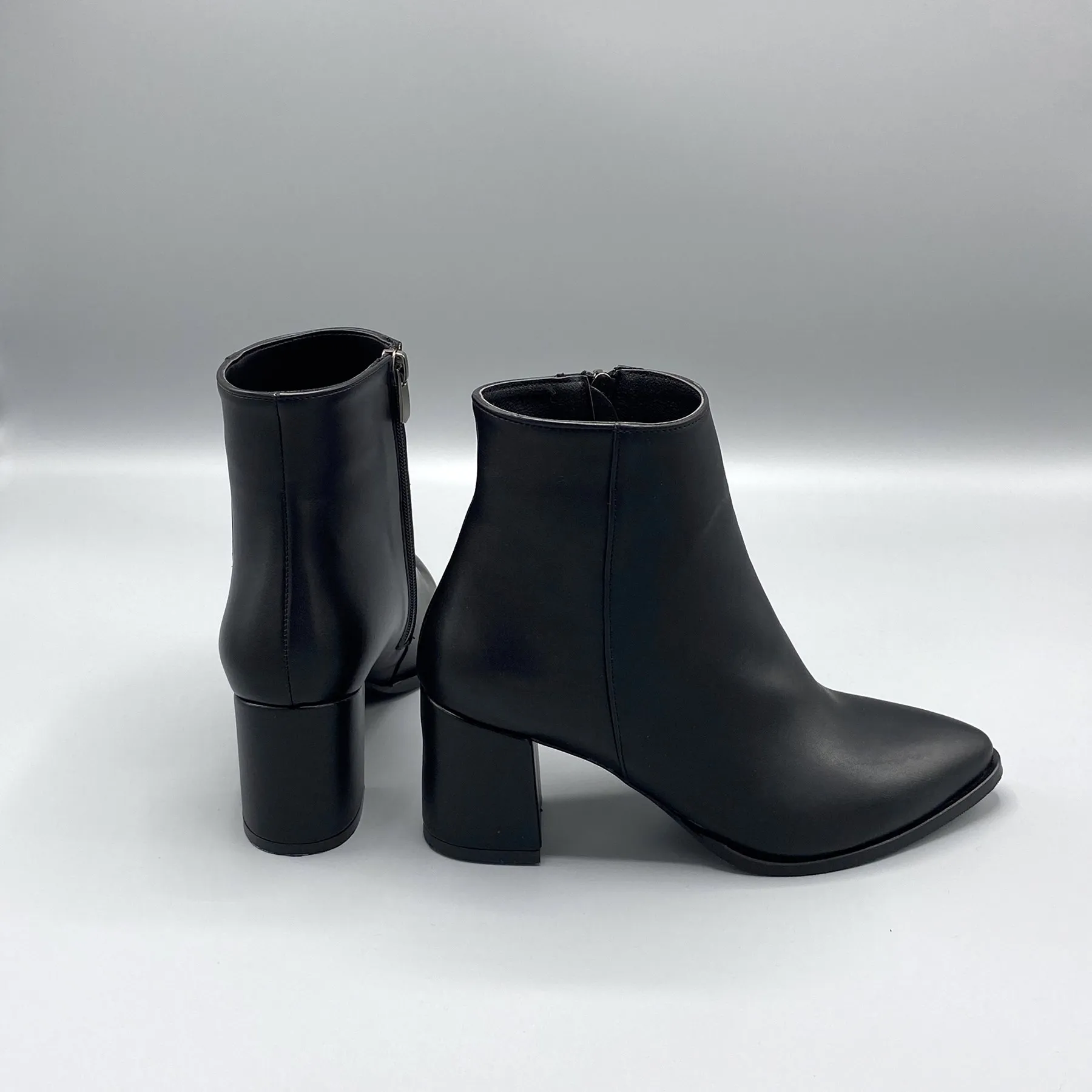 PLATIN TOPUKLAR Women's Black White Red Winter Casual Closed Toe Zippered Heeled Ankle Bootie Boots Shoes
PLATIN TOPUKLAR Women's Black White Red Winter Casual Closed Toe Zippered Heeled Ankle Bootie Boots Shoes