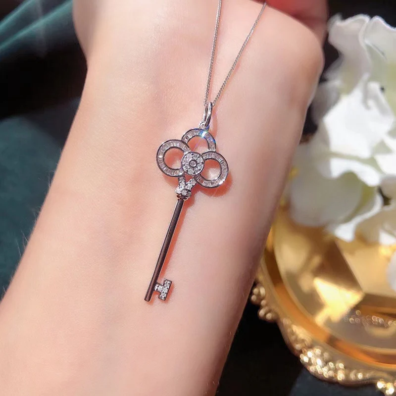 JK&JY Natural Real Diamond 18K White Gold Pendant Open Your Heart's Key Party Fine Jewelry Birthday Gift
JK&JY Natural Real Diamond 18K White Gold Pendant Open Your Heart's Key Party Fine Jewelry Birthday Gift
