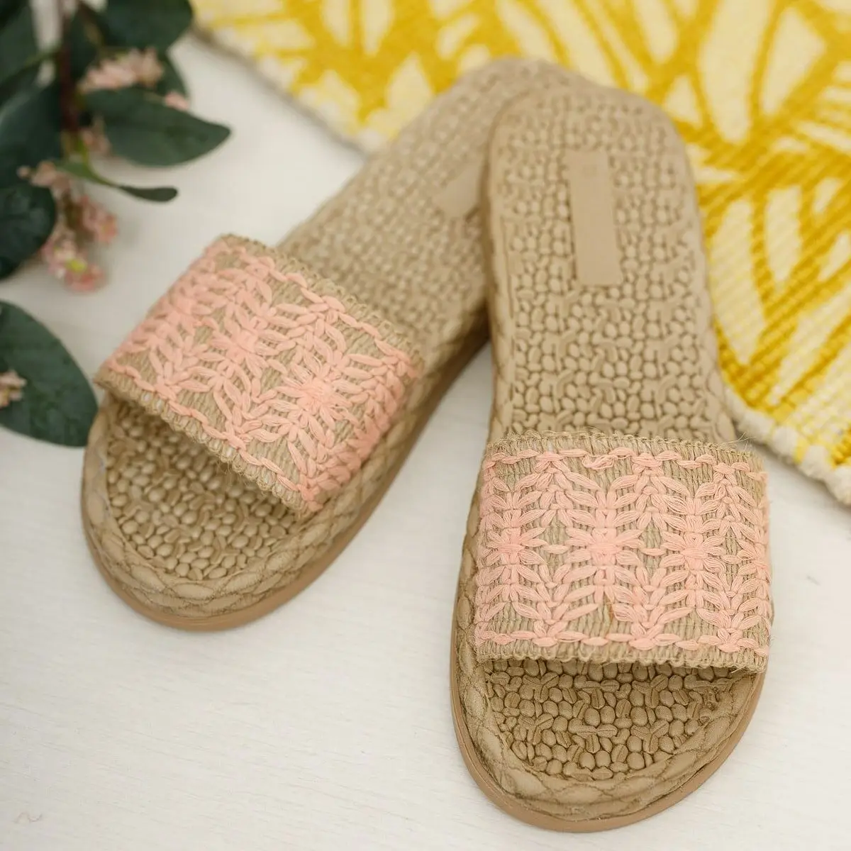 Women's Slippers 6 different color full size custom design spacious orthopedic special design mesh 100 handmade women's fashion spring summer
Women's Slippers 6 different color full size custom design spacious orthopedic special design mesh 100 handmade women's fashion spring summer