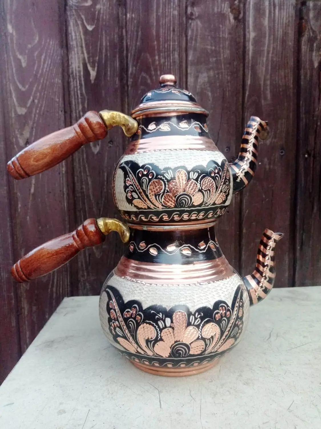 Set of 2 Teapots Turkish Tea Hammered Copper Teapot Kettle Stovetop Teapot (Engraved Copper) Original Handmade Anatolian
Set of 2 Teapots Turkish Tea Hammered Copper Teapot Kettle Stovetop Teapot (Engraved Copper) Original Handmade Anatolian