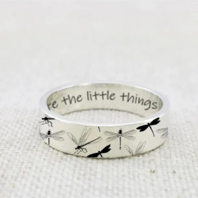 Vintage Carved Dragonfly Rings For Women Appreciate Letter Ring Hip Hop Goth Ring Female Jewelry Bague Gift
Vintage Carved Dragonfly Rings For Women Appreciate Letter Ring Hip Hop Goth Ring Female Jewelry Bague Gift