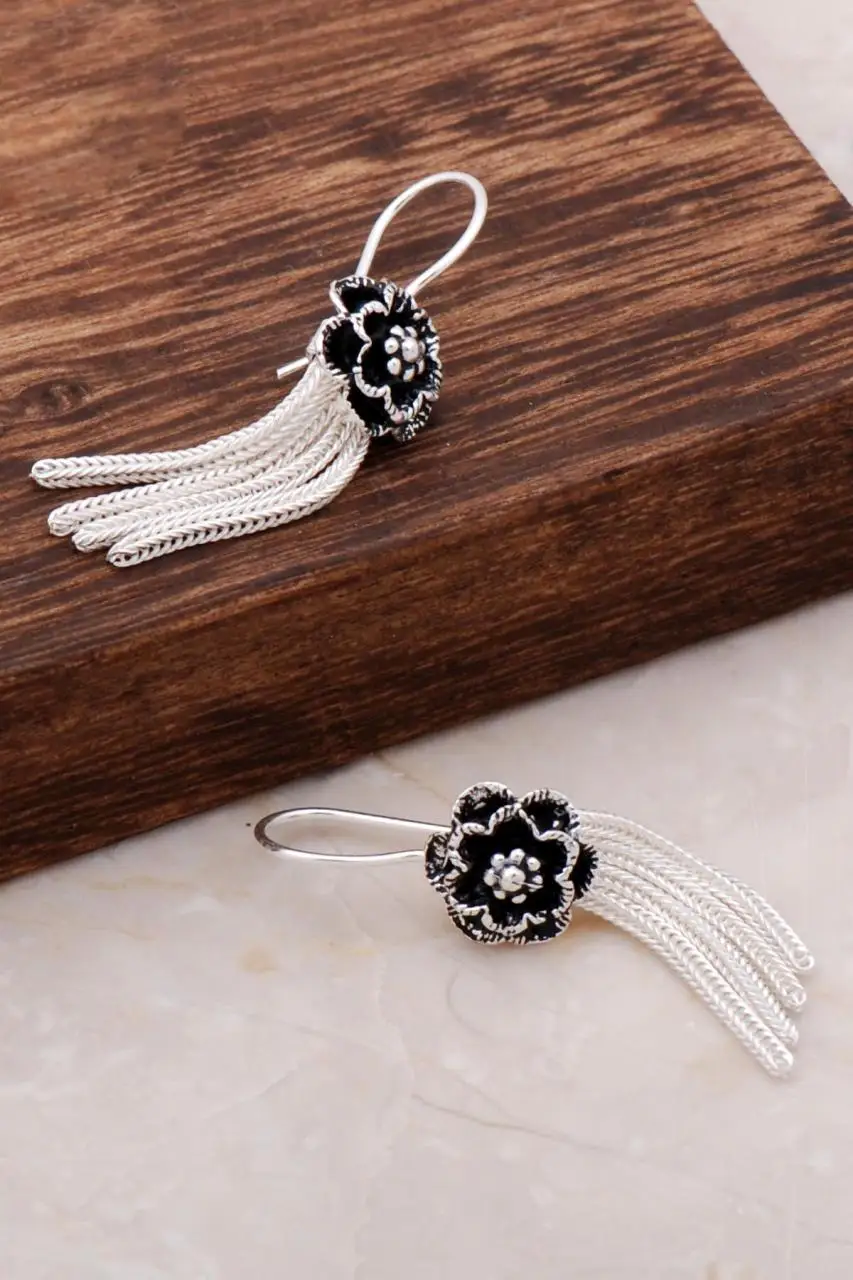 Flowery Handmade Shaky Silver Earrings 4916 High Quality Hand Made Original Filigree Silver Jewellery Gift for Women
Flowery Handmade Shaky Silver Earrings 4916 High Quality Hand Made Original Filigree Silver Jewellery Gift for Women