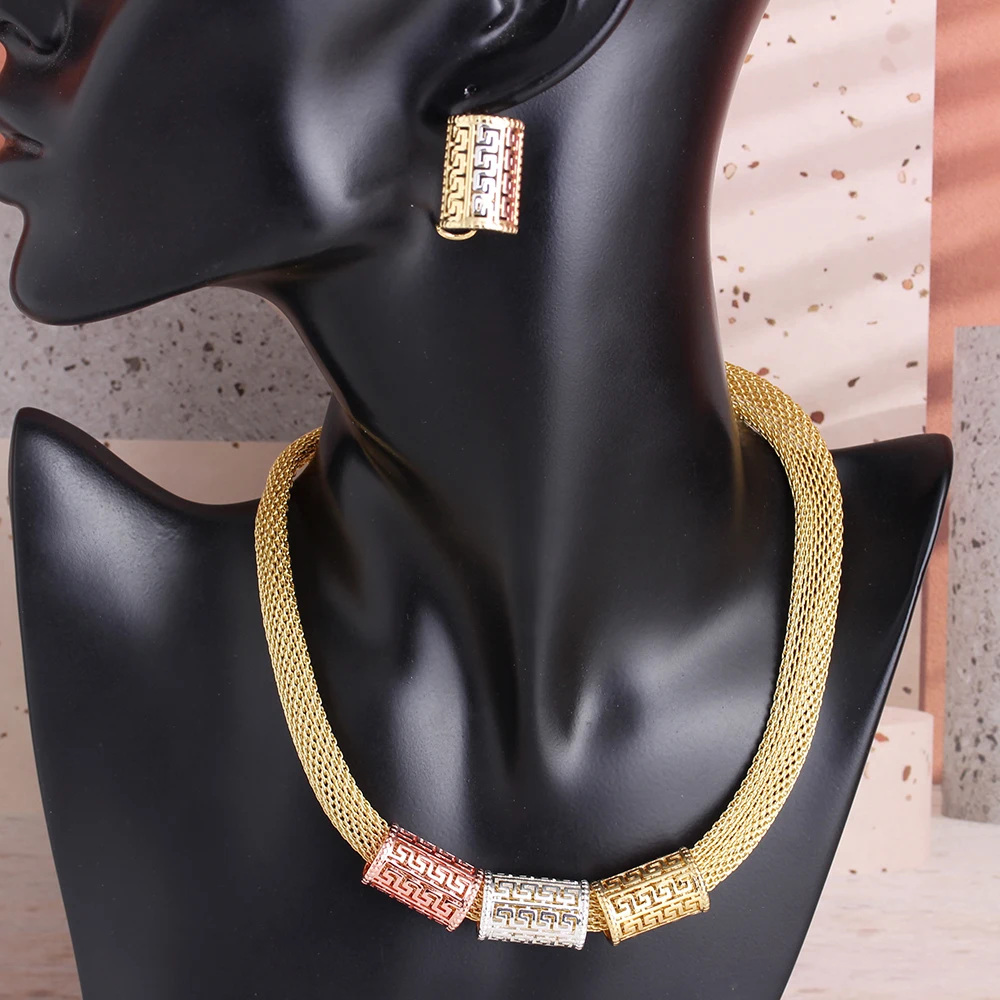 Women's Ring 2021 Trend African Jewelry Sets Round Necklace Set Dubai Gold Color Jewelry Set for Women Wedding Party Bridal
Women's Ring 2021 Trend African Jewelry Sets Round Necklace Set Dubai Gold Color Jewelry Set for Women Wedding Party Bridal
