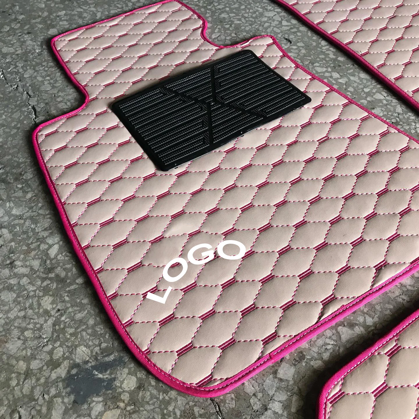 

4 PCS LUXURY Car Floor Mats Carpet For Mercedes CLA,CLS,GL-GLS,M-ML,SLK,AMG GT,CL,CLC,CLK,GLA,GLB,GLC,GLK,SL,SLC Series