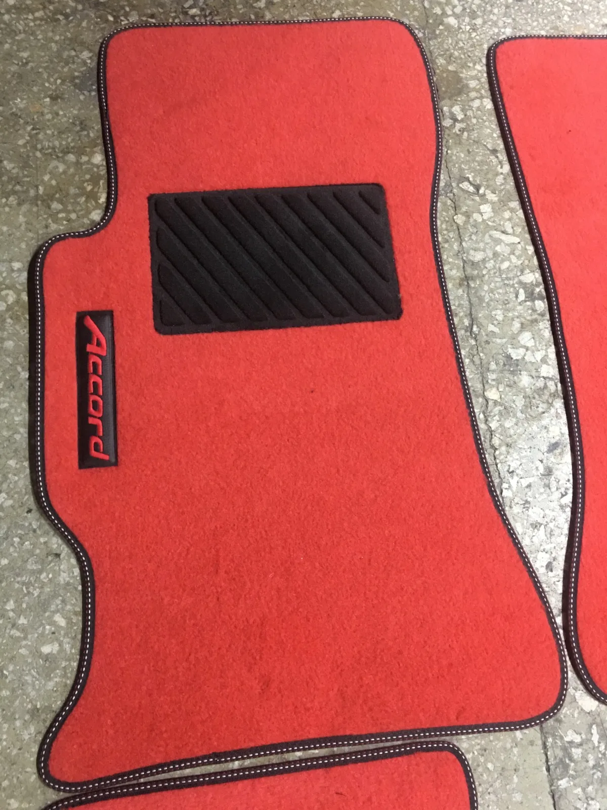 4 PCS LUXURY Car Floor Mats Carpet For Hyundai Accent,Elentra,Getz,i10,i20,i30,ix35,Santa-FE,Tucson,Tuscani,Atos,Genesis,i40,Son
4 PCS LUXURY Car Floor Mats Carpet For Hyundai Accent,Elentra,Getz,i10,i20,i30,ix35,Santa-FE,Tucson,Tuscani,Atos,Genesis,i40,Son