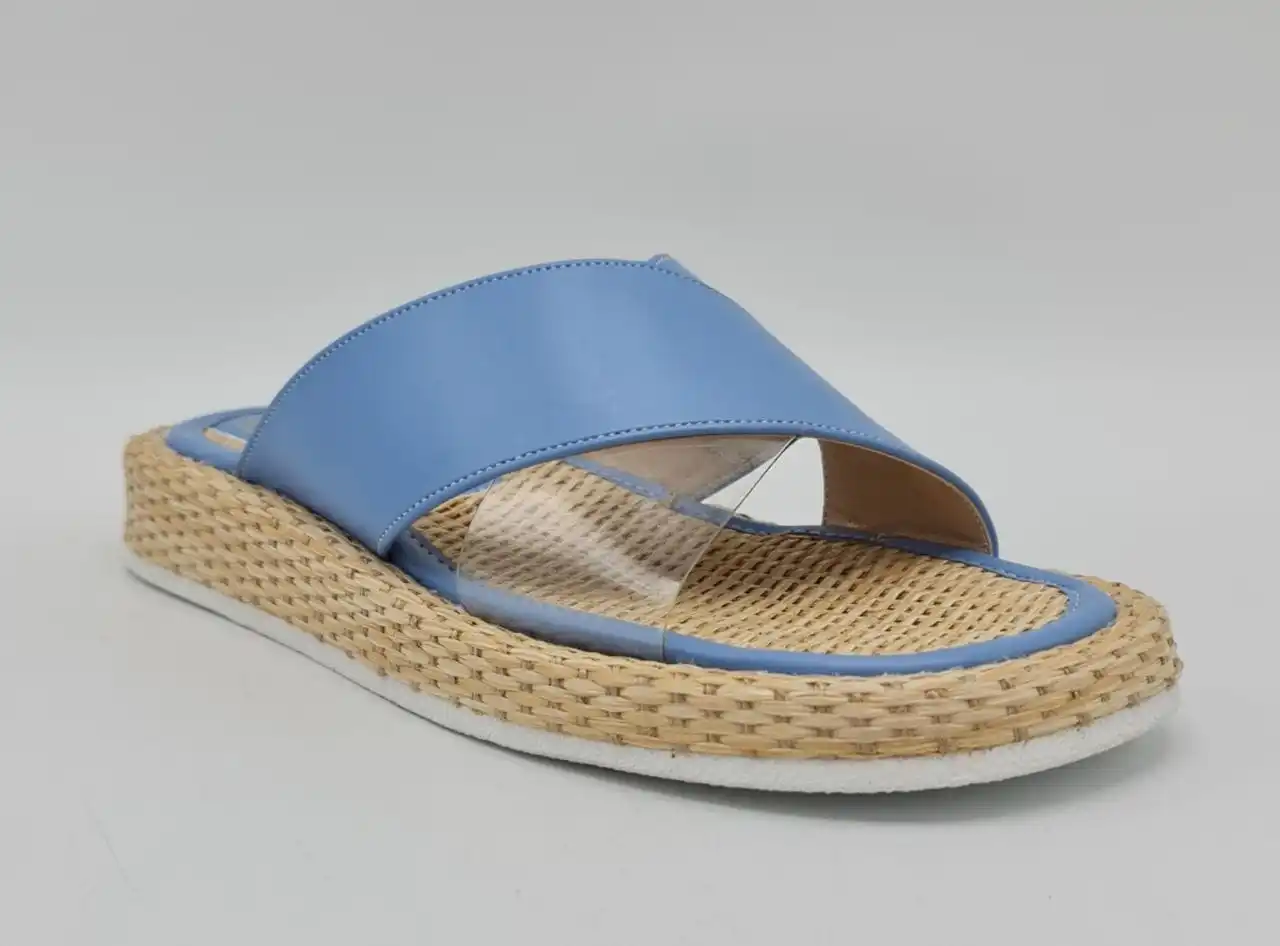 Lightweight polyethylene base Wicker coating PVC material Quality workmanship
Lightweight polyethylene base Wicker coating PVC material Quality workmanship