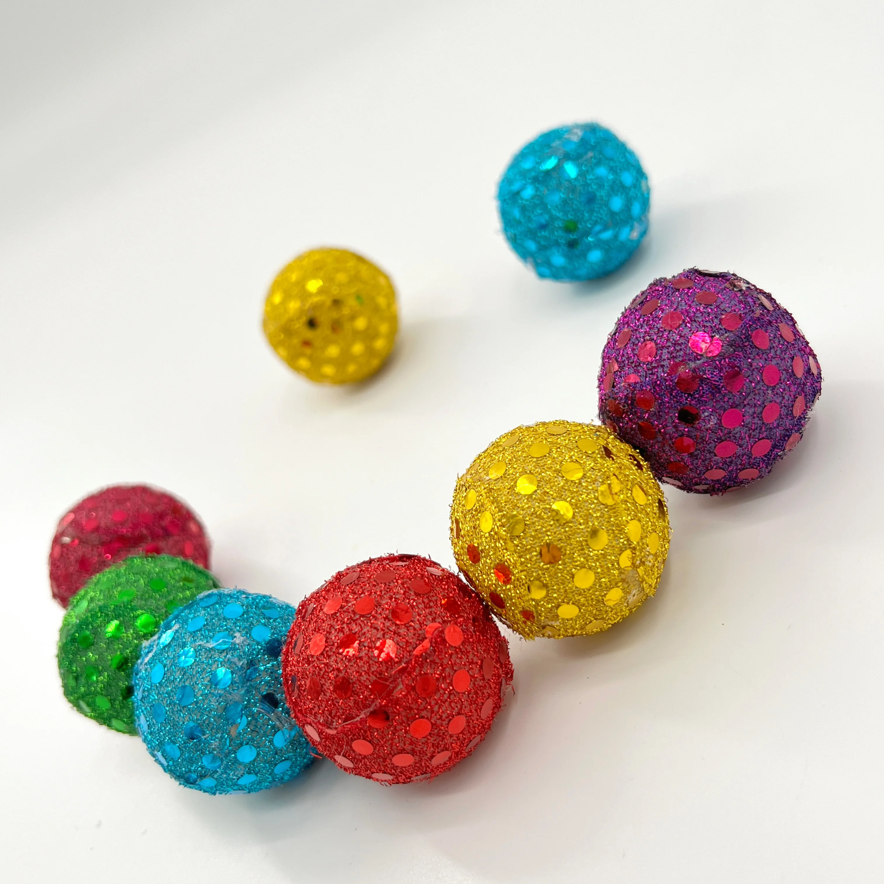 8pcs/Lot Pet Toys Cat Ball Cat Toy Small Kitten Playing Toys Pet Supplies Cat Scratching Toy
8pcs/Lot Pet Toys Cat Ball Cat Toy Small Kitten Playing Toys Pet Supplies Cat Scratching Toy