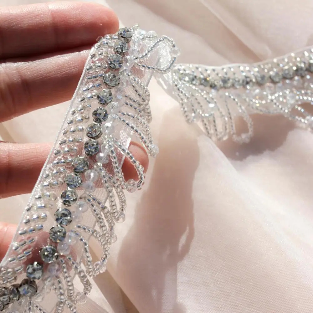 Кружевная отделка с бусинами La Belleza, ширина 3 см, 3 ярдов/партия, кружевная отделка с бахромой
Кружевная отделка с бусинами La Belleza, ширина 3 см, 3 ярдов/партия, кружевная отделка с бахромой