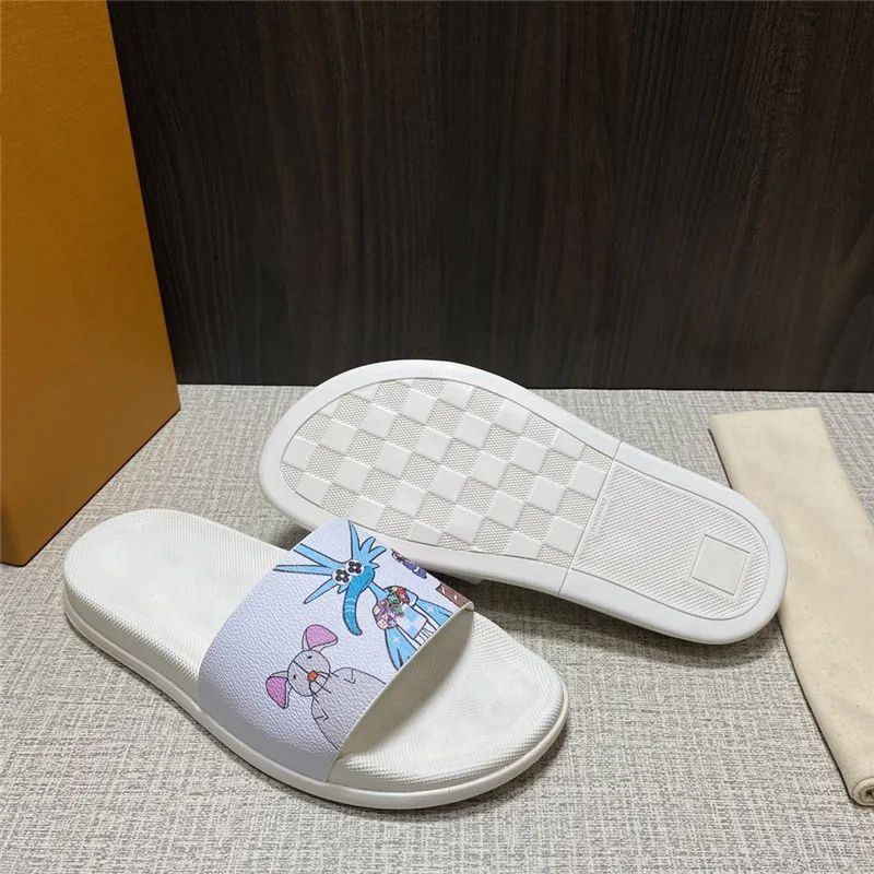 Men's Fashion New Legend Plaid Slippers Top Quality Open Toe Flat Slippers Luxury Designer Men's Shoes
Men's Fashion New Legend Plaid Slippers Top Quality Open Toe Flat Slippers Luxury Designer Men's Shoes