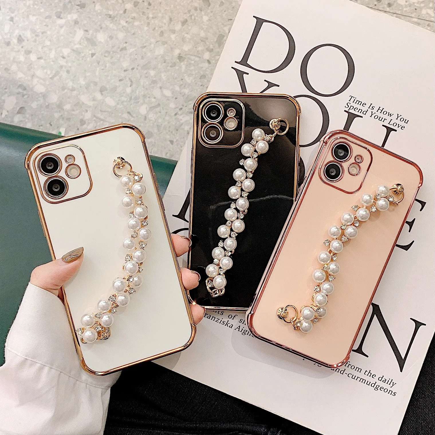 Fashion Solid Color Electroplated Phone Case For iphone 13 12 11 Pro Max Protective Cover For iphone X XR XS Max 7 8 Plus SE
Fashion Solid Color Electroplated Phone Case For iphone 13 12 11 Pro Max Protective Cover For iphone X XR XS Max 7 8 Plus SE