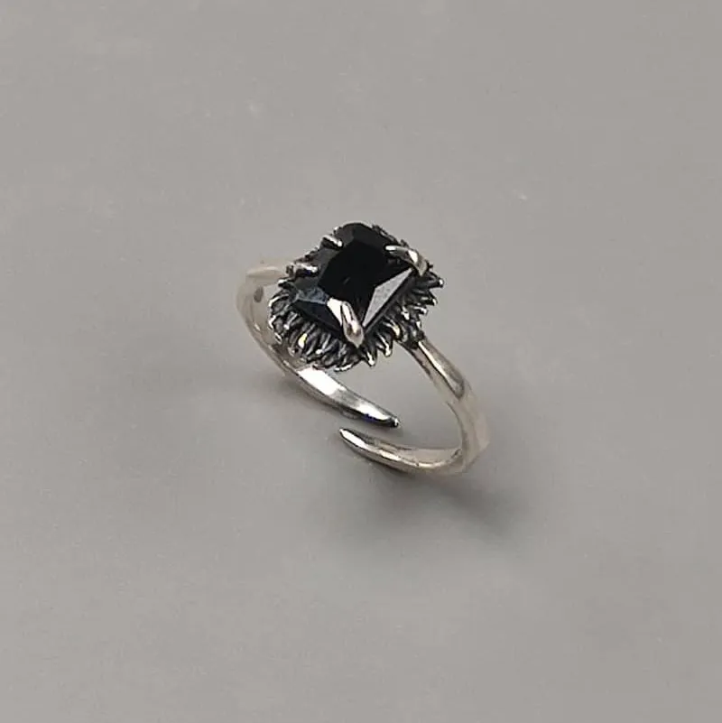 Trendy Fine Jewelry 925 Sterling Silver Gemstone Ring Gold Plated Jewelry Claw Irregular Gift Women Zircon Ring
Trendy Fine Jewelry 925 Sterling Silver Gemstone Ring Gold Plated Jewelry Claw Irregular Gift Women Zircon Ring