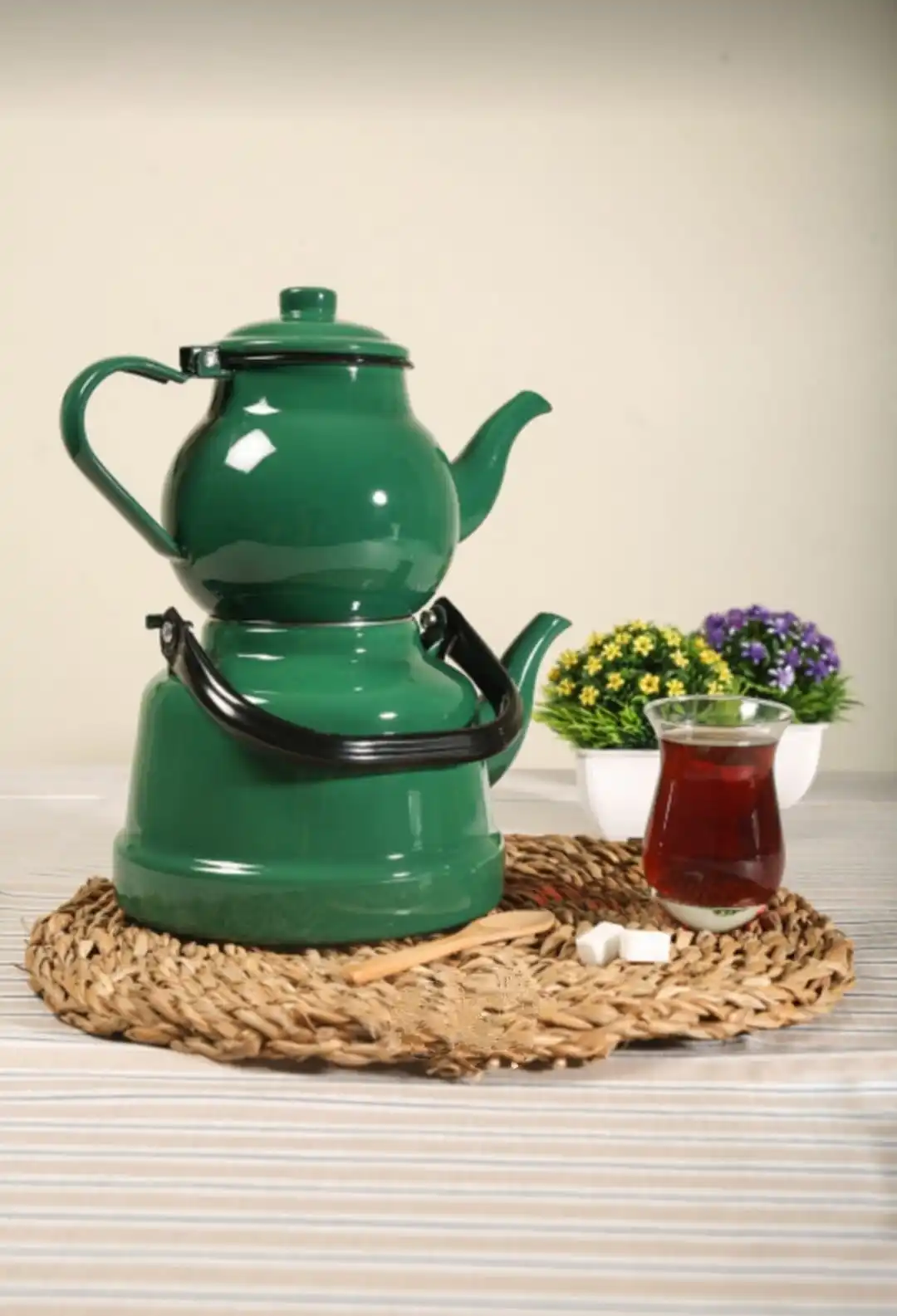 Enamel Nostalgic Medium Size Teapot Set Green Blue Red Color Plastic Handle Kitchen Teapot Set Decor Gift Authentic
Enamel Nostalgic Medium Size Teapot Set Green Blue Red Color Plastic Handle Kitchen Teapot Set Decor Gift Authentic