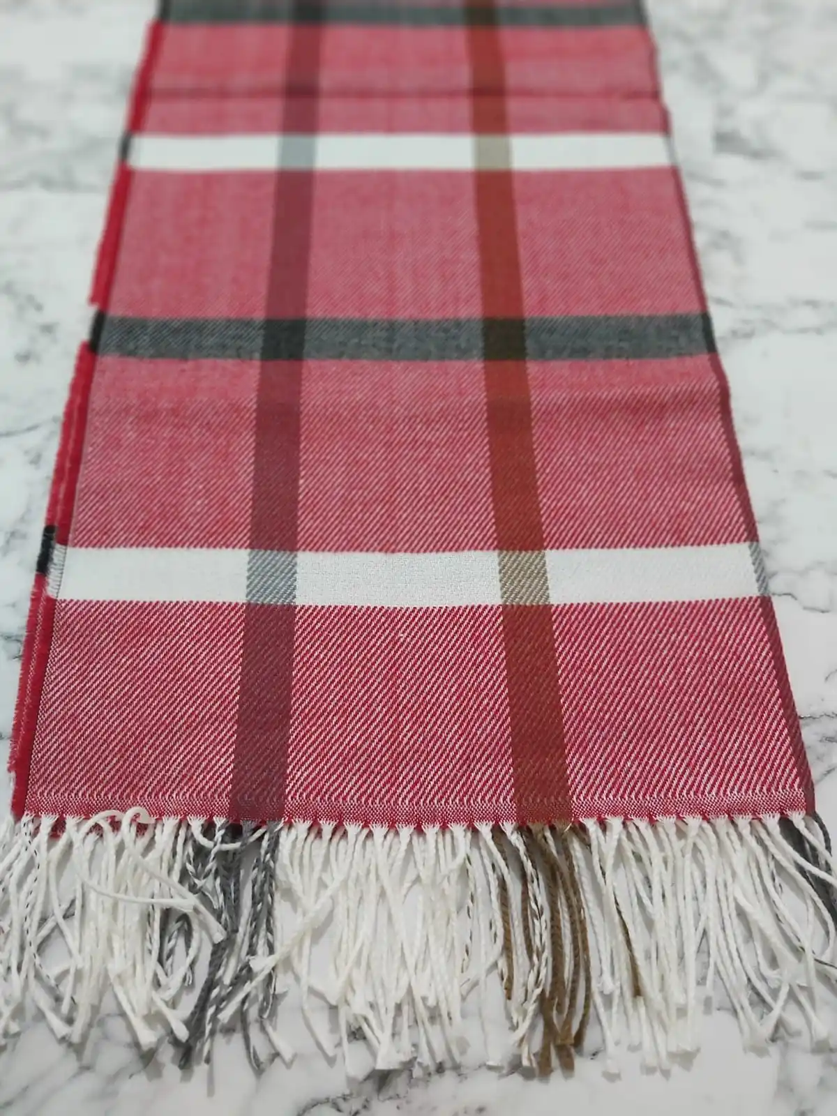 Scarves shawl striped winter women long neck fashion casual cashmere ladies soft ethnic style comfortable new moda
Scarves shawl striped winter women long neck fashion casual cashmere ladies soft ethnic style comfortable new moda
