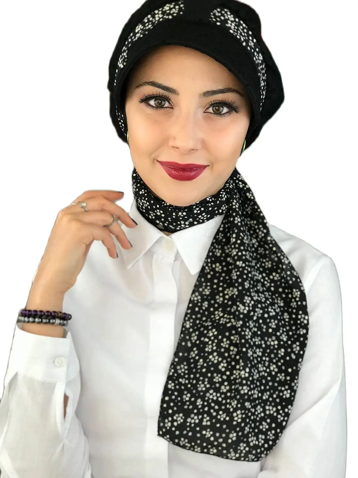 New Fashion 2021 Islamic 1headscarf Turban Women's Seasonal Bonnet One-piece Foulard Black Polka Dot Scarf Şapka Bone
New Fashion 2021 Islamic 1headscarf Turban Women's Seasonal Bonnet One-piece Foulard Black Polka Dot Scarf Şapka Bone