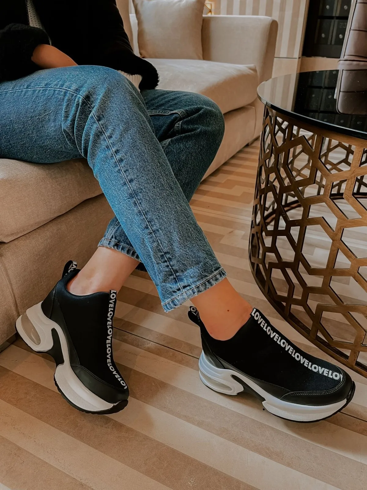 Black Knitwear Women's Sports Shoes Casual sports shoes knitwear shoes high-soled sports shoes
Black Knitwear Women's Sports Shoes Casual sports shoes knitwear shoes high-soled sports shoes