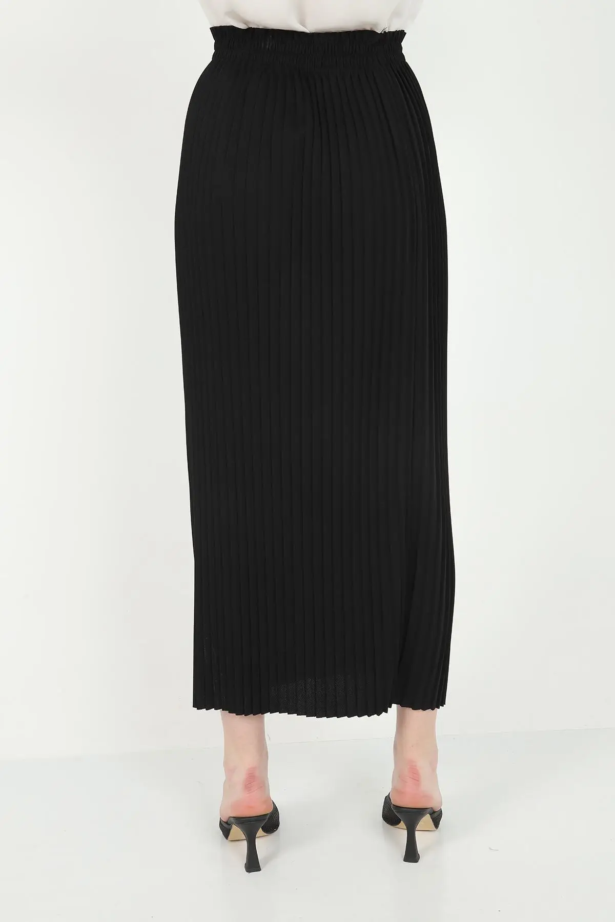 European cut style Women's Pleated Black Skirt New fashion wonderful knee skirt Women Pleated Khaki Skirt quality fabric 202
European cut style Women's Pleated Black Skirt New fashion wonderful knee skirt Women Pleated Khaki Skirt quality fabric 202