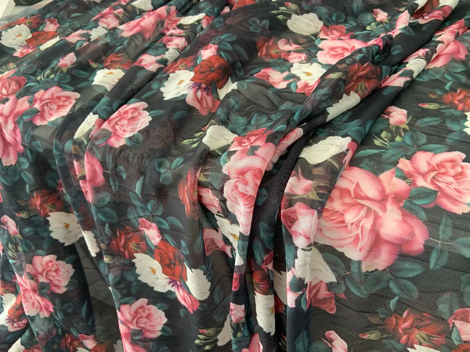 4 way Stretchy Printed Tulle Fabric With Red Roses, Printed Power Mesh Fabric With Elegant Roses
4 way Stretchy Printed Tulle Fabric With Red Roses, Printed Power Mesh Fabric With Elegant Roses