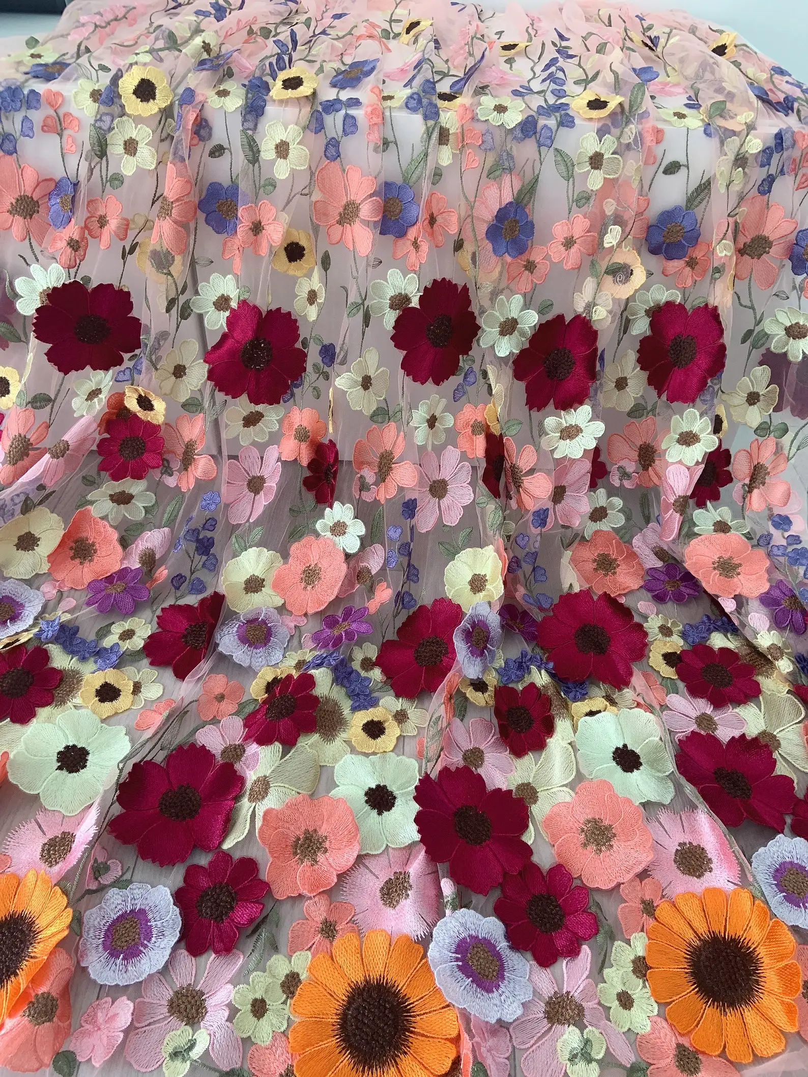 1 yard Colorful 3d Sunflower Embroidered Tulle Lace Fabric With for Bridal Gown Dress Train Wedding Veils LT0407
1 yard Colorful 3d Sunflower Embroidered Tulle Lace Fabric With for Bridal Gown Dress Train Wedding Veils LT0407
