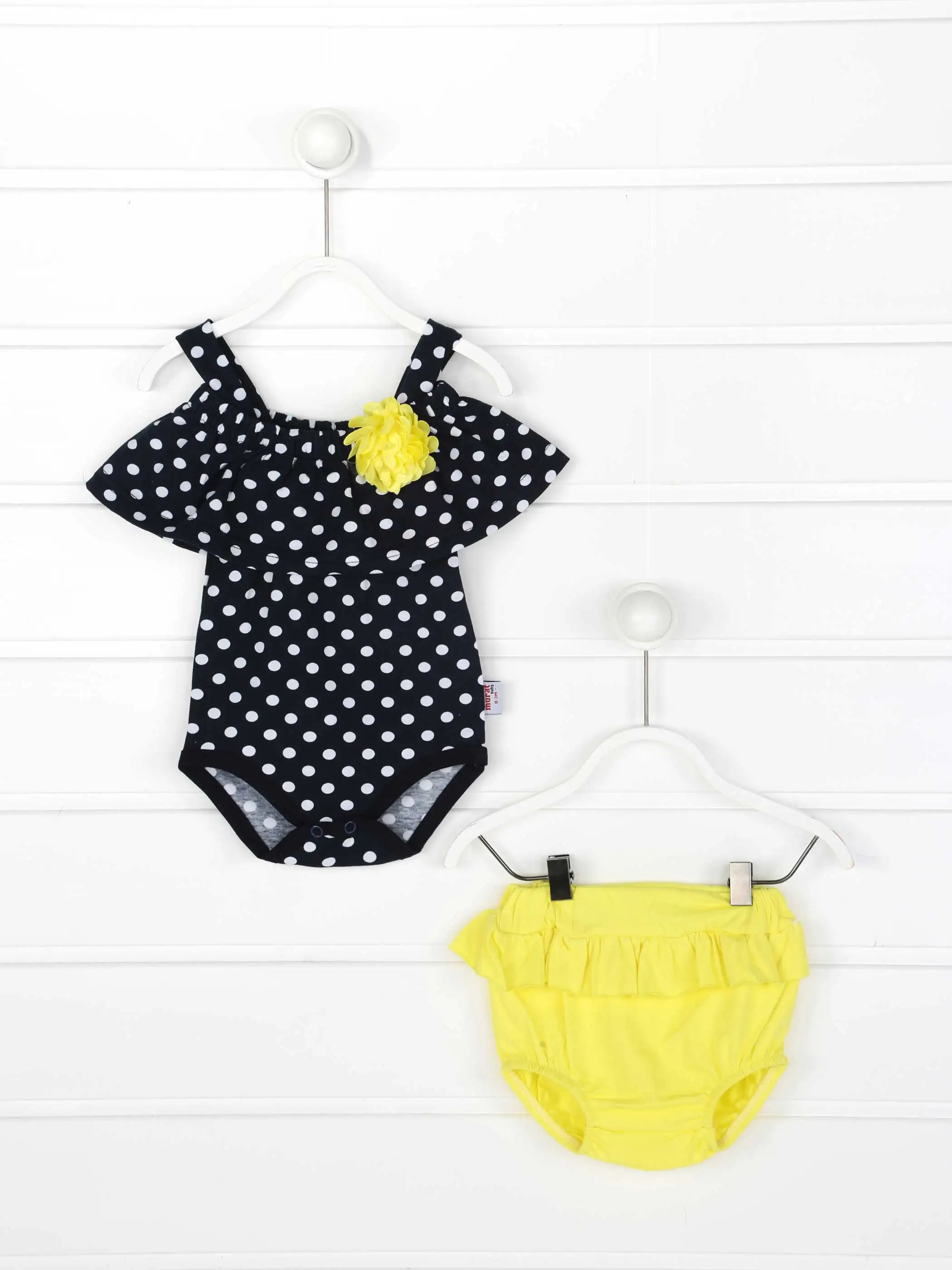 New Summer Baby Girls Clothing Sets Jumpsuit and Panties 2pcs Comfortable Use Babies Fashion Kids Girls Clothes Suit Outfits
New Summer Baby Girls Clothing Sets Jumpsuit and Panties 2pcs Comfortable Use Babies Fashion Kids Girls Clothes Suit Outfits