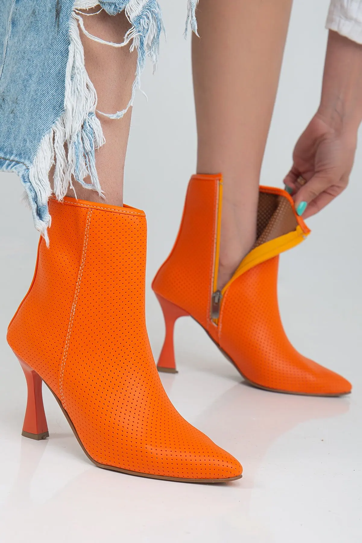 

Женские пикантные ботинки на молнии, летние высокие ботинки челси на массивном каблуке, женские модные ботильоны, новинка весны 2022