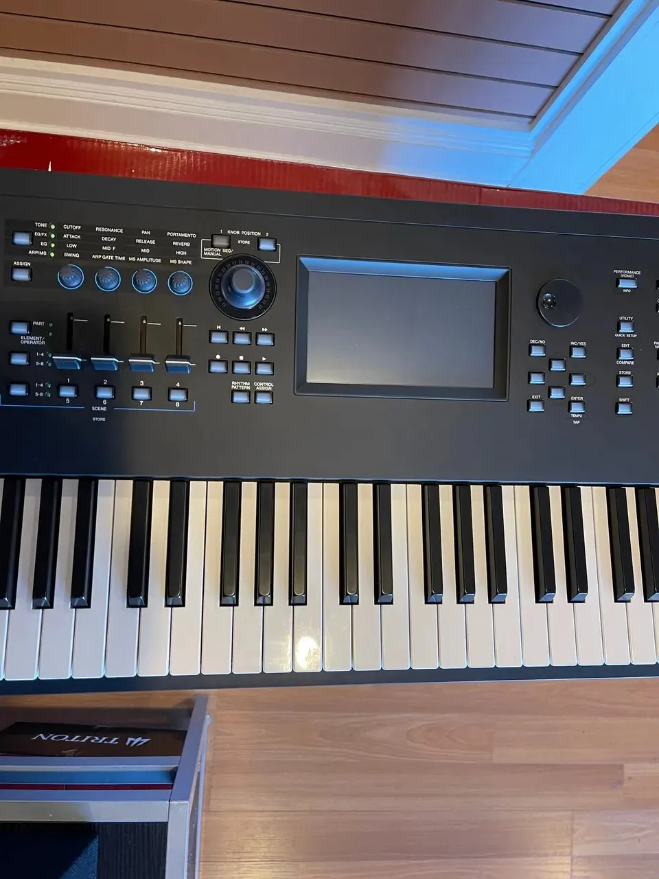 

BIG DISCOUNT SALES BRAND NEW Yamaha MODX8+ 88 GHS-weighted Key Synthesizer