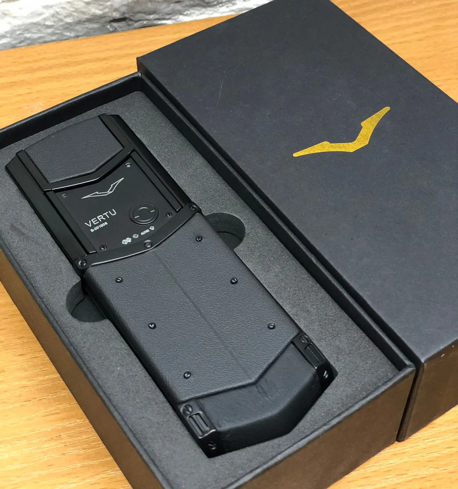 Кнопочный телефон Vertu signature S Design 2 sim Pure Black