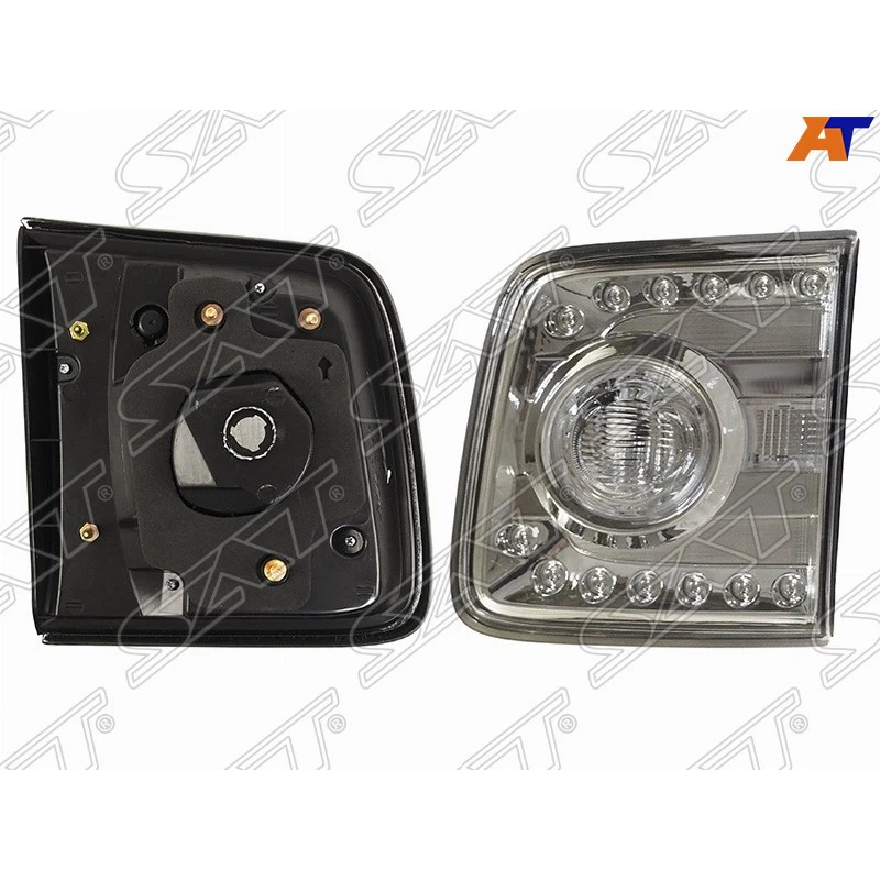 Фонарь правый задний в крышку багажника для Nissan Patrol Y62 (Ниссан Патрол) 2010-2013 SAT