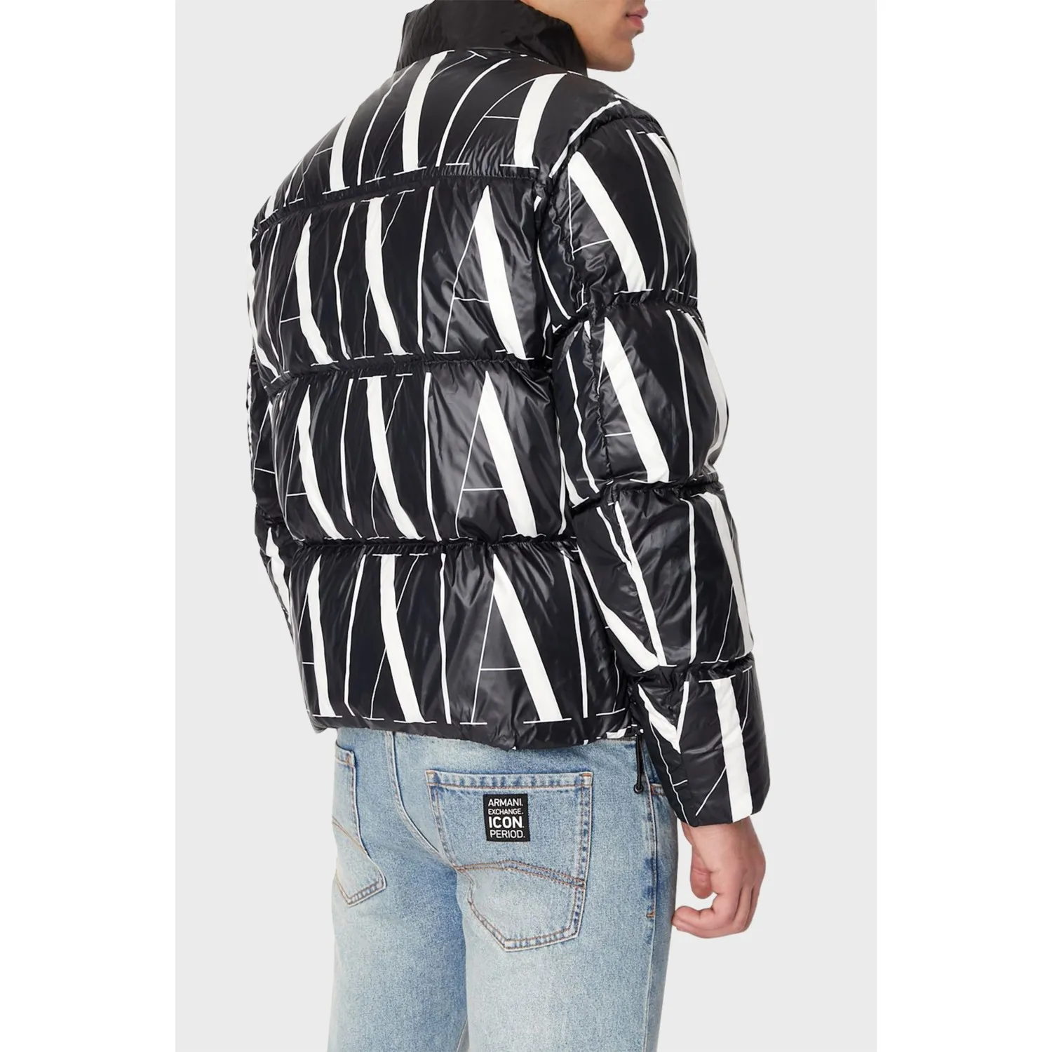 Рисунок 3 - Armani Exchange Регулярные надувные