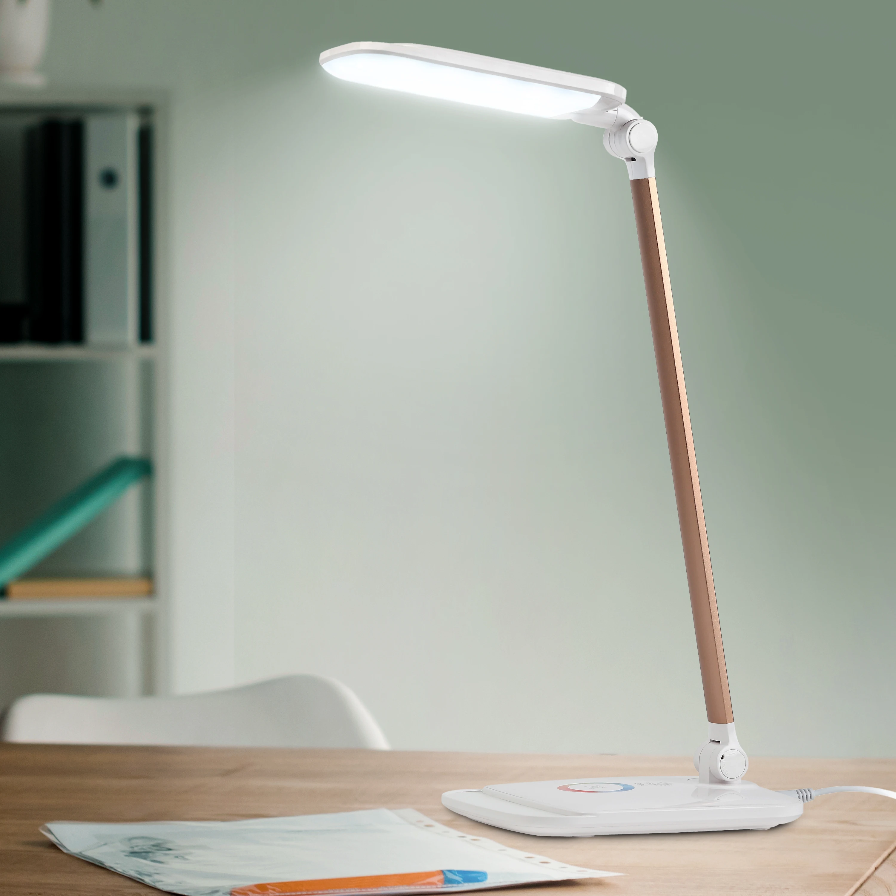 Светильник светодиодный настольный ЭРА NLED-460 14W, диммируемый, сенсорный, с USB-портом Светильник светодиодный настольный ЭРА NLED-460 14W, диммируемый, сенсорный, с USB-портом