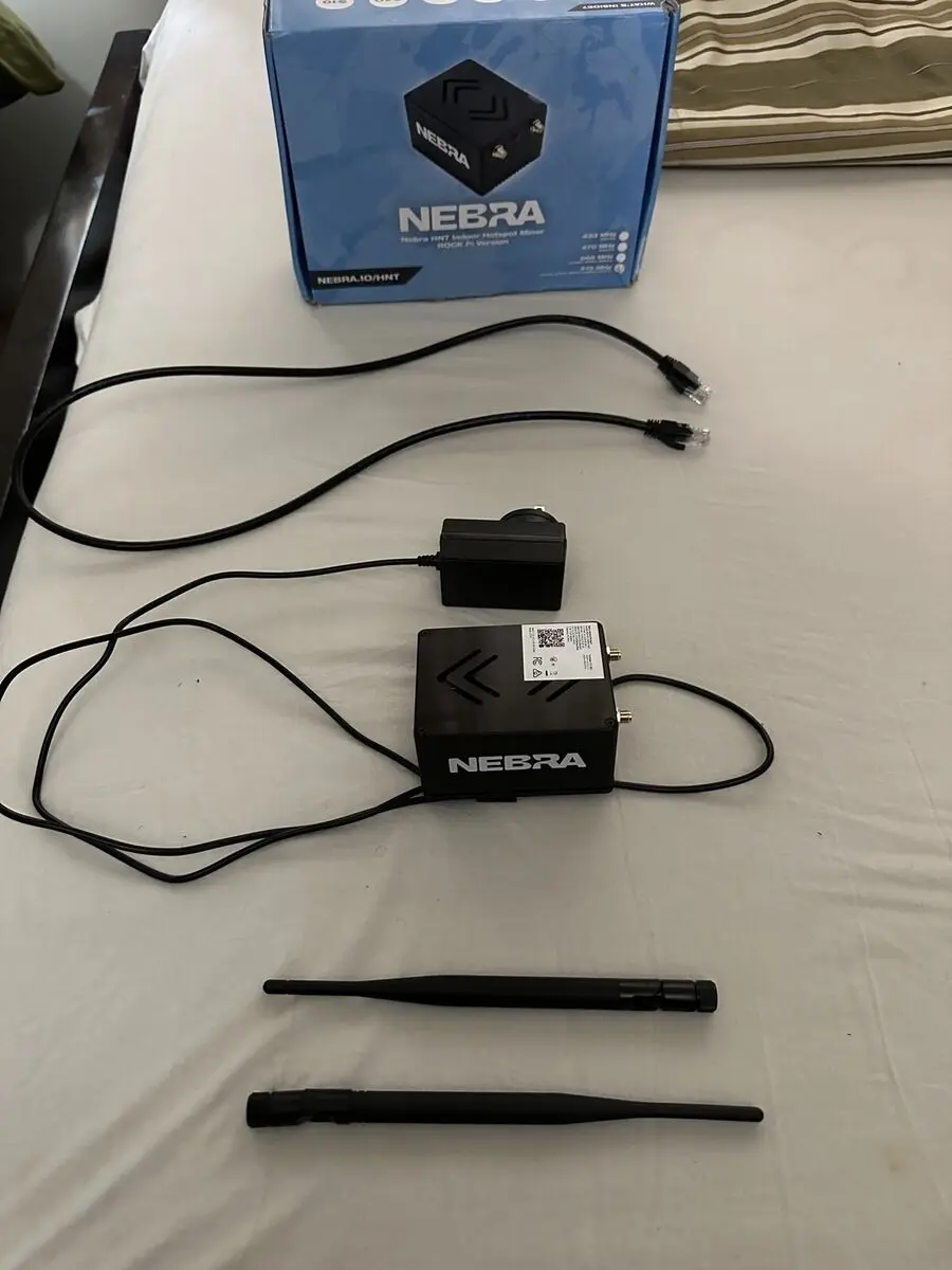 БОЛЬШИЕ СКИДКИ НА Nebra HNT Indoor Hotspot Miner NEBRA NEBHNT-HHRK4-915