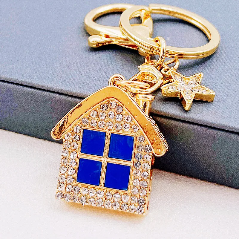 

Creative Metal Small House Keychain Women's Bag Pendant